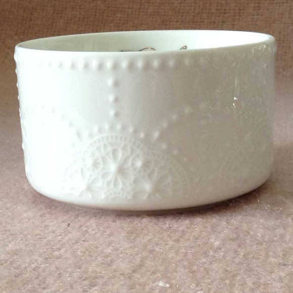 Bonbon/Trinket Dish, White with Gold Script - Picture 2 of 8